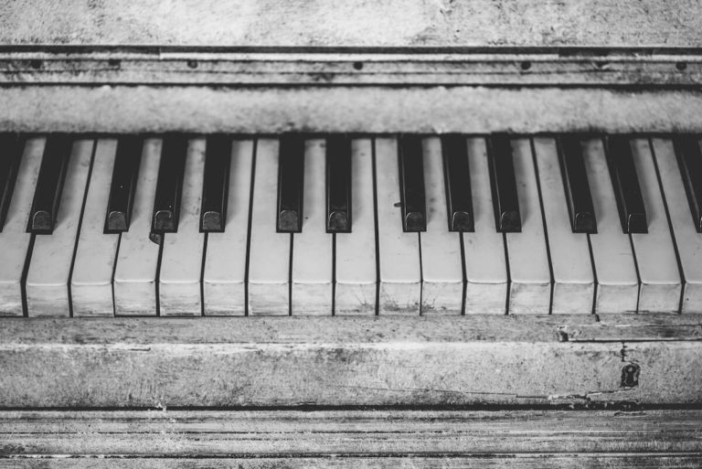 Synthetic Ivory vs. Natural Ivory Keys: An Analytical Perspective